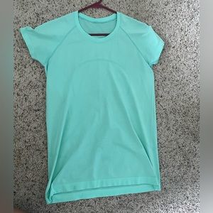 teal/blue lululemon short sleeve swiftly tech size 10
